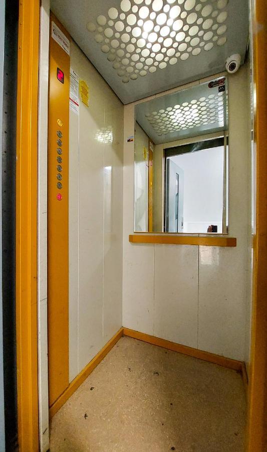 Comfy&Bright 2Bd Family-Friendly Apt Amazing View Bucureşti Ngoại thất bức ảnh